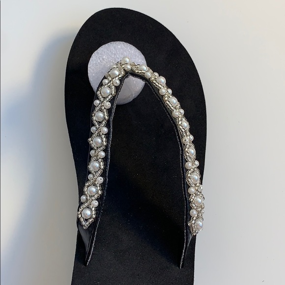 Black Platform Heals with Bead Details - Picture 4 of 6